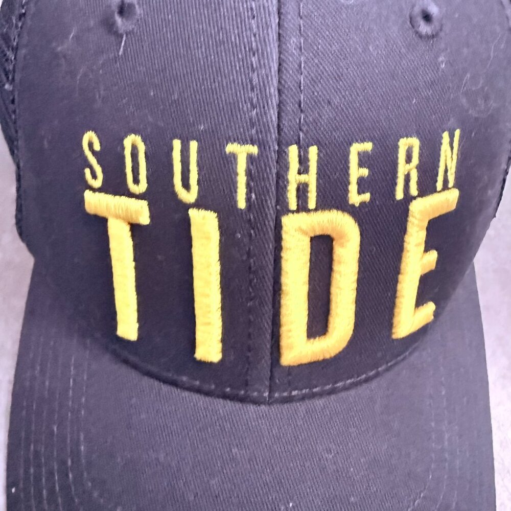 Southern Tide Trucker Cap Hat – Navy/Yellow Embroidered Logo - Picture 4 of 7